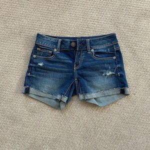 AE low rise Y2K Jean shorts